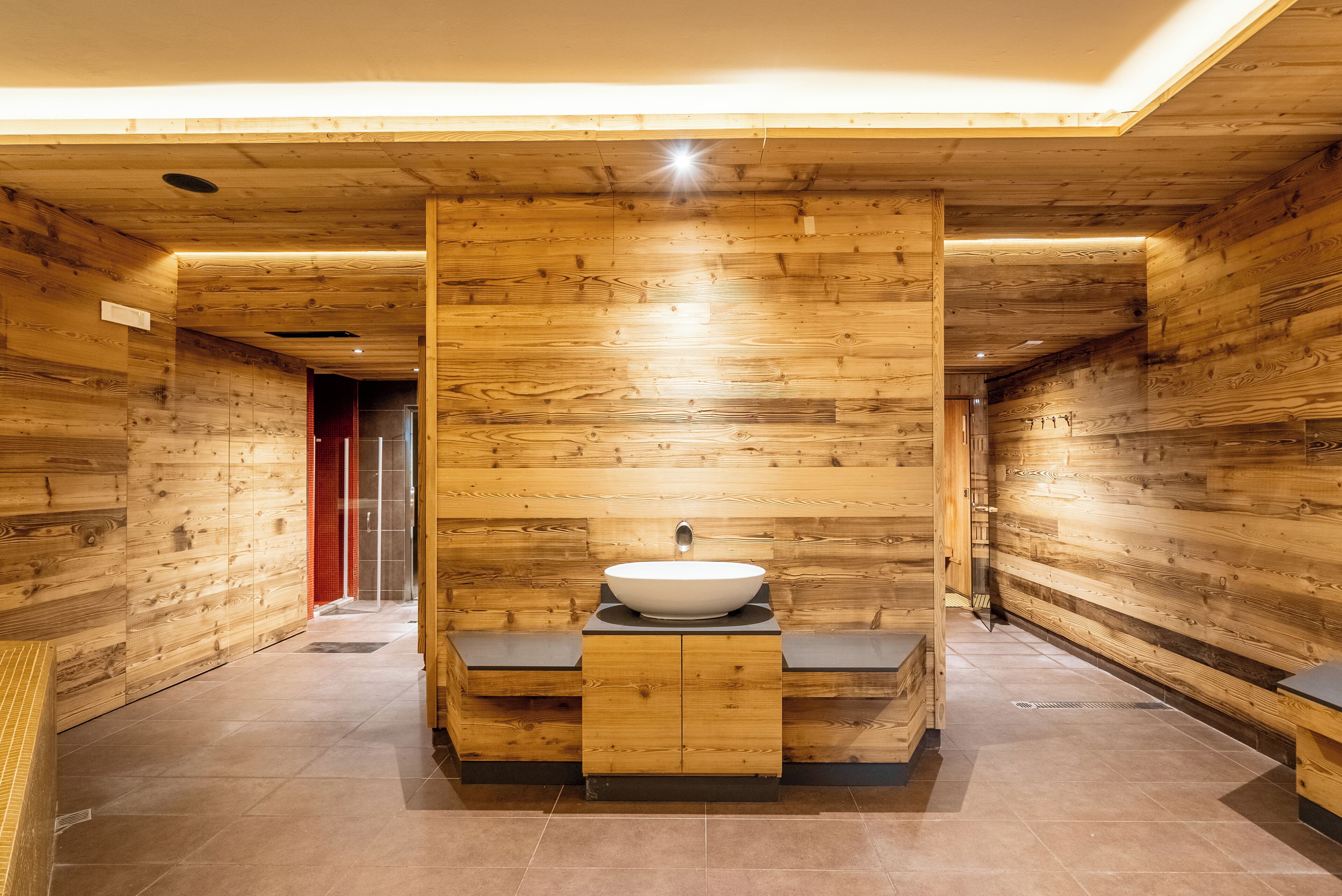 sauna, hot tub, steam room