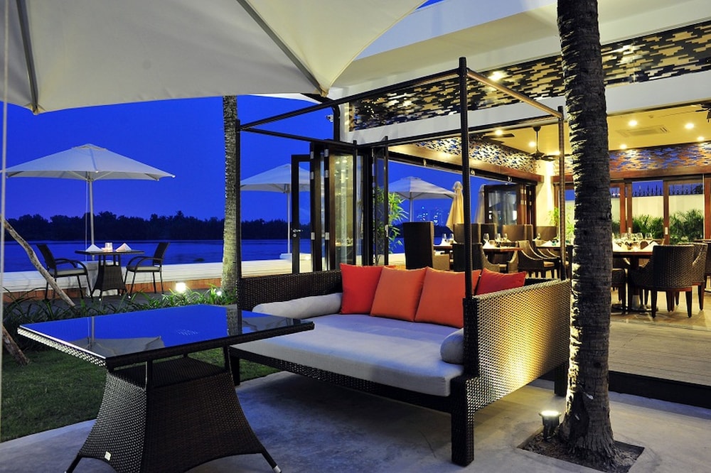 Villa Sông Sài Gòn by null