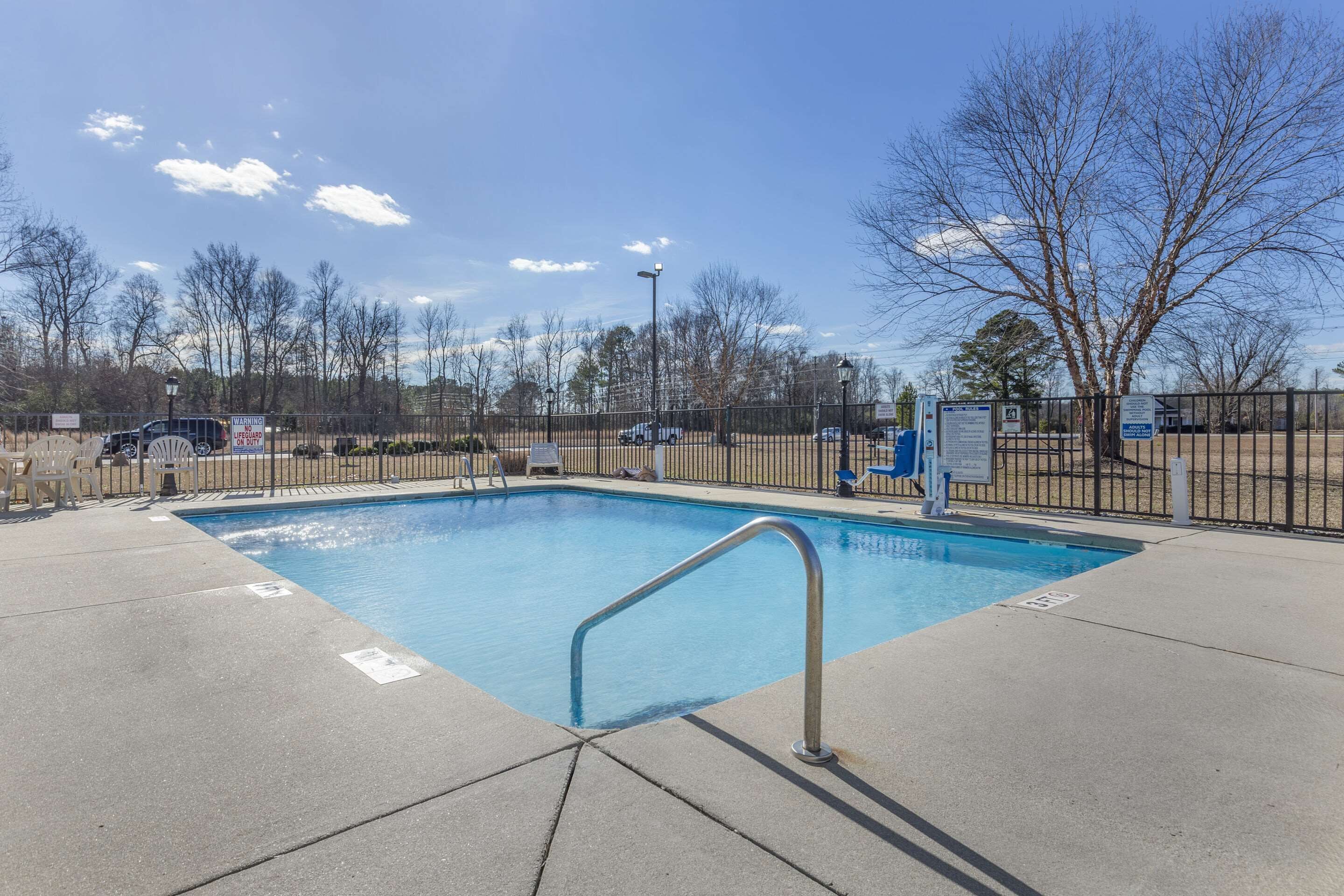 seasonal outdoor pool