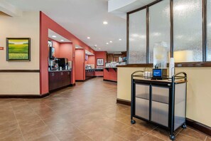 Lobby - Comfort Suites Greenwood (Greenwood)