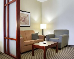Room - Comfort Suites Greenwood (Greenwood)