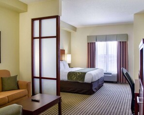 Room - Comfort Suites Greenwood (Greenwood)