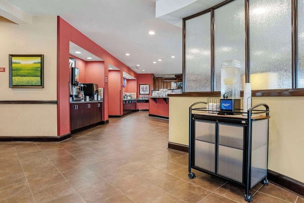 Lobby - Comfort Suites Greenwood (Greenwood)