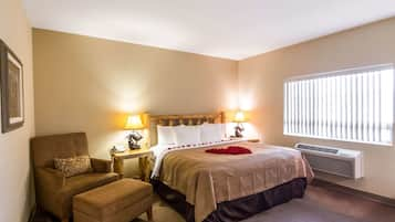 Standard Room, 1 King Bed, Non Smoking | Desk, iron/ironing board, free cribs/infant beds, rollaway beds