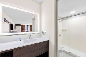 Kamar Standar, 2 Tempat Tidur Queen, Bebas Asap Rokok | Seprai premium, selimut bulu angsa, dan bantalan ekstra lembut