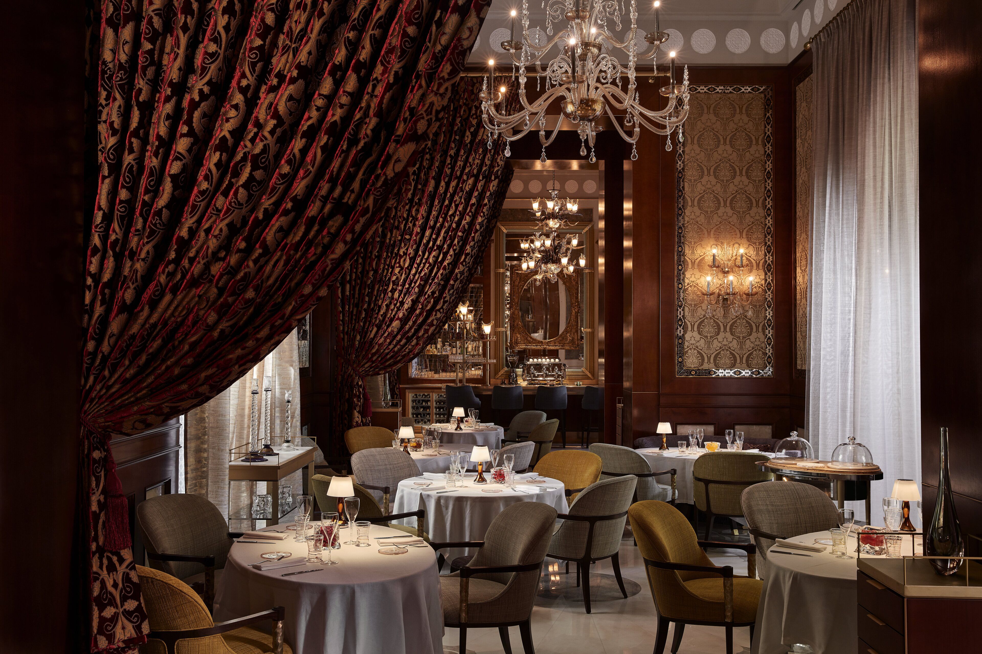 4 restaurants, breakfast, lunch, dinner served; moroccan cuisine