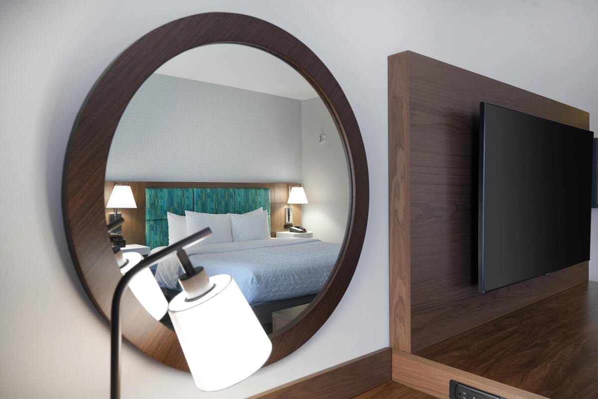 In-room safe, desk, iron/ironing board, free cots/infant beds