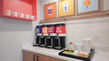 Free daily continental breakfast