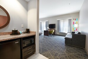 Studio, Accessible, Non Smoking | Minibar