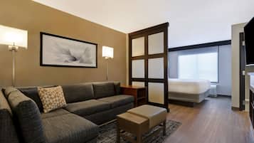 Premium bedding, in-room safe, desk, iron/ironing board