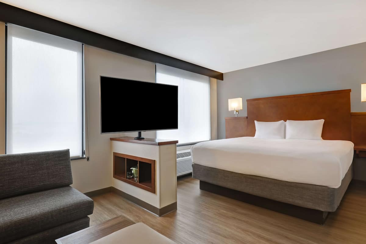 premium bedding, in-room safe, desk, iron/ironing board