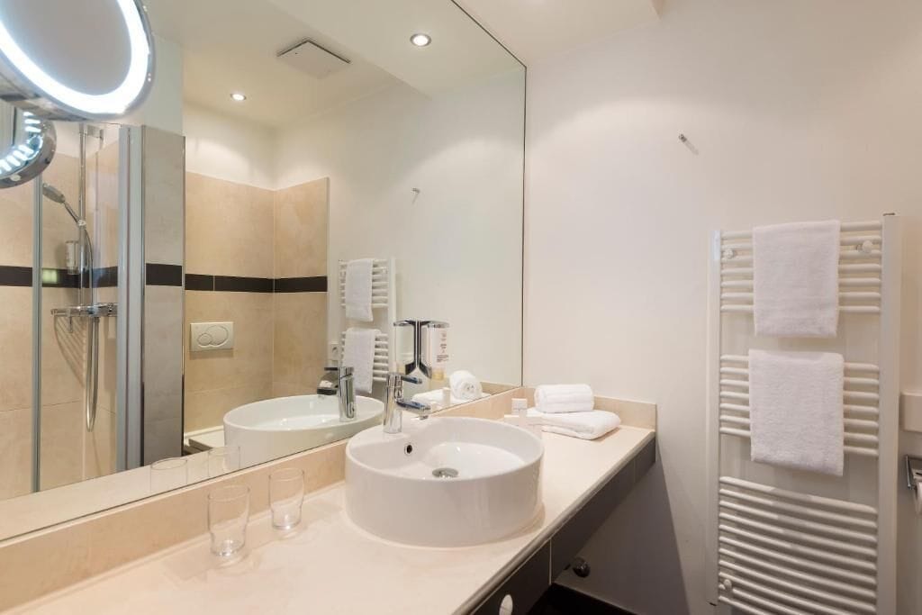 superior room | 1 bedroom, pillow-top beds, blackout curtains, iron/ironing board