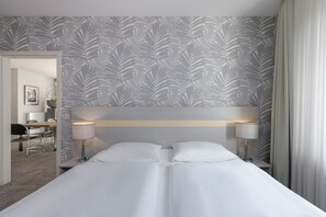 Presidential Suite | Pillowtop beds, desk, iron/ironing board, free WiFi - Hotel des Nordens Flensburg Wellness & Spa (Harrislee)