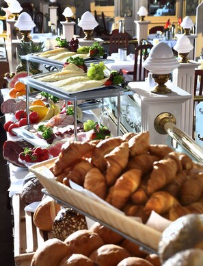 Gratis frukostbuffé varje dag