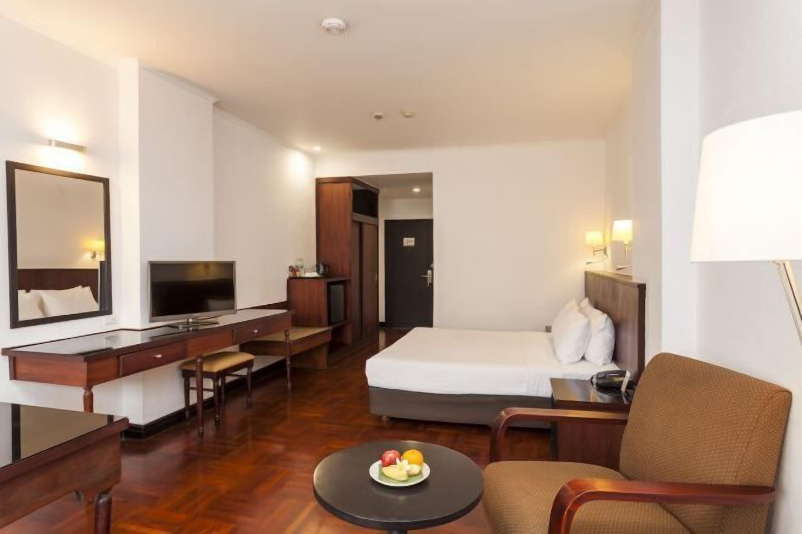 Minibar, in-room safe, individually furnished, laptop workspace