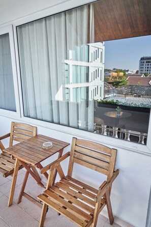 豪華客房, 陽台 | 迷你吧、客房內保險箱、布置獨特、筆電工作空間