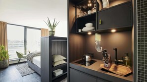 Superior Room, River View | Hypo-allergenic bedding, minibar, in-room safe, desk