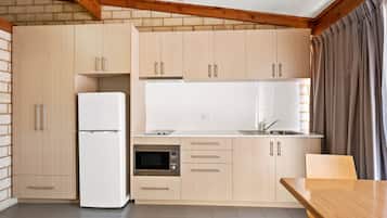 Standard Studio, Non Smoking, Kitchen (Studio Apartment) | Private kitchen