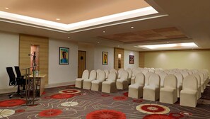 Meeting facility - Red Fox by Lemon Tree Hotels, Jaipur (Jaipur)