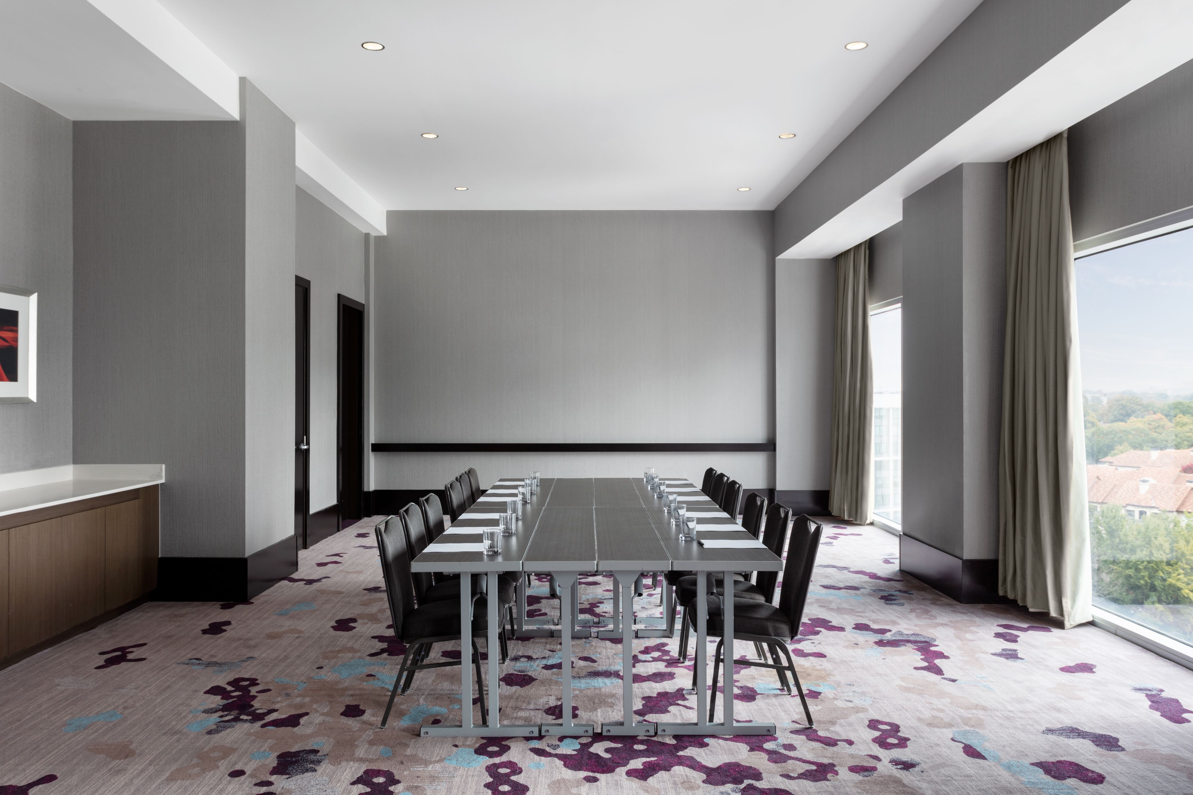 Photo - Loews Atlanta Hotel