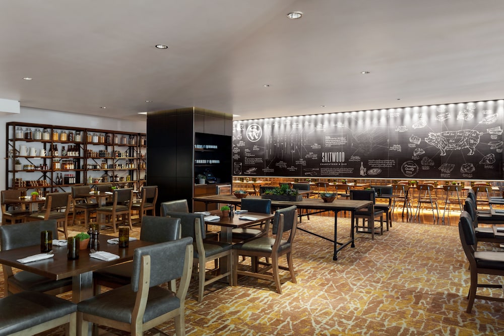 Loews Atlanta Hotel by null