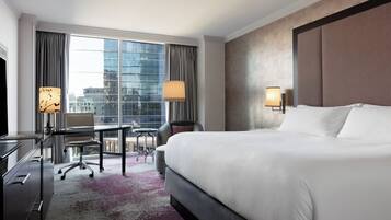 Egyptian cotton sheets, premium bedding, pillowtop beds, minibar