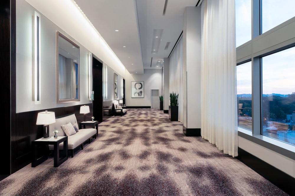 Loews Atlanta Hotel by null