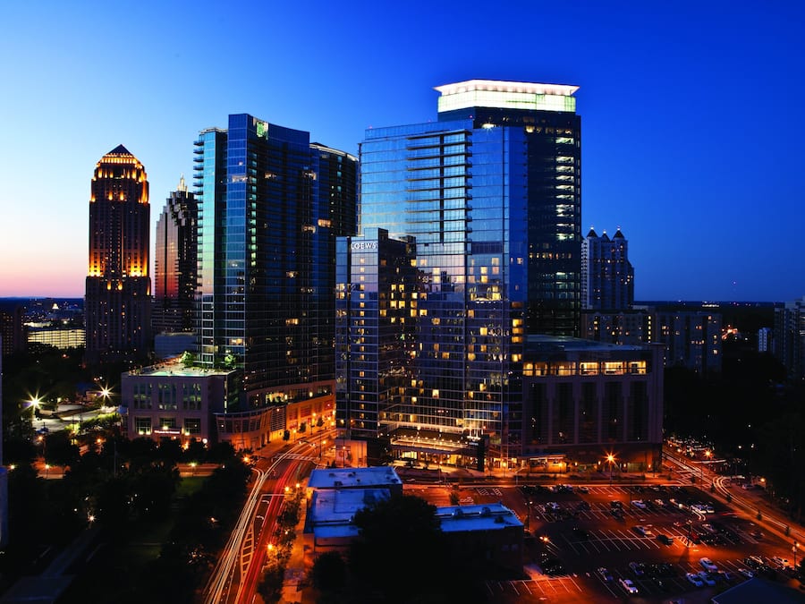 Egyptian cotton sheets, premium bedding, pillowtop beds, minibar