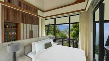 Ocean View Two-Bedroom Pool Villa King + Queen | Ropa de cama de alta calidad y minibar