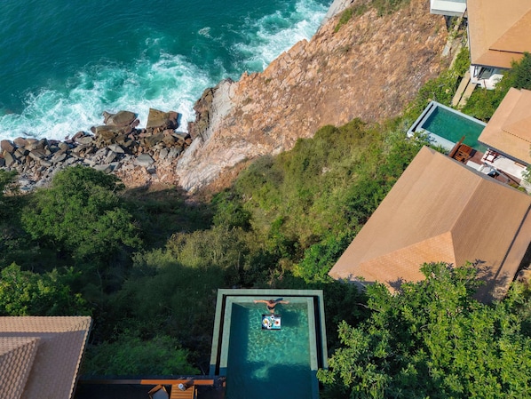 Ocean Front Pool Villa