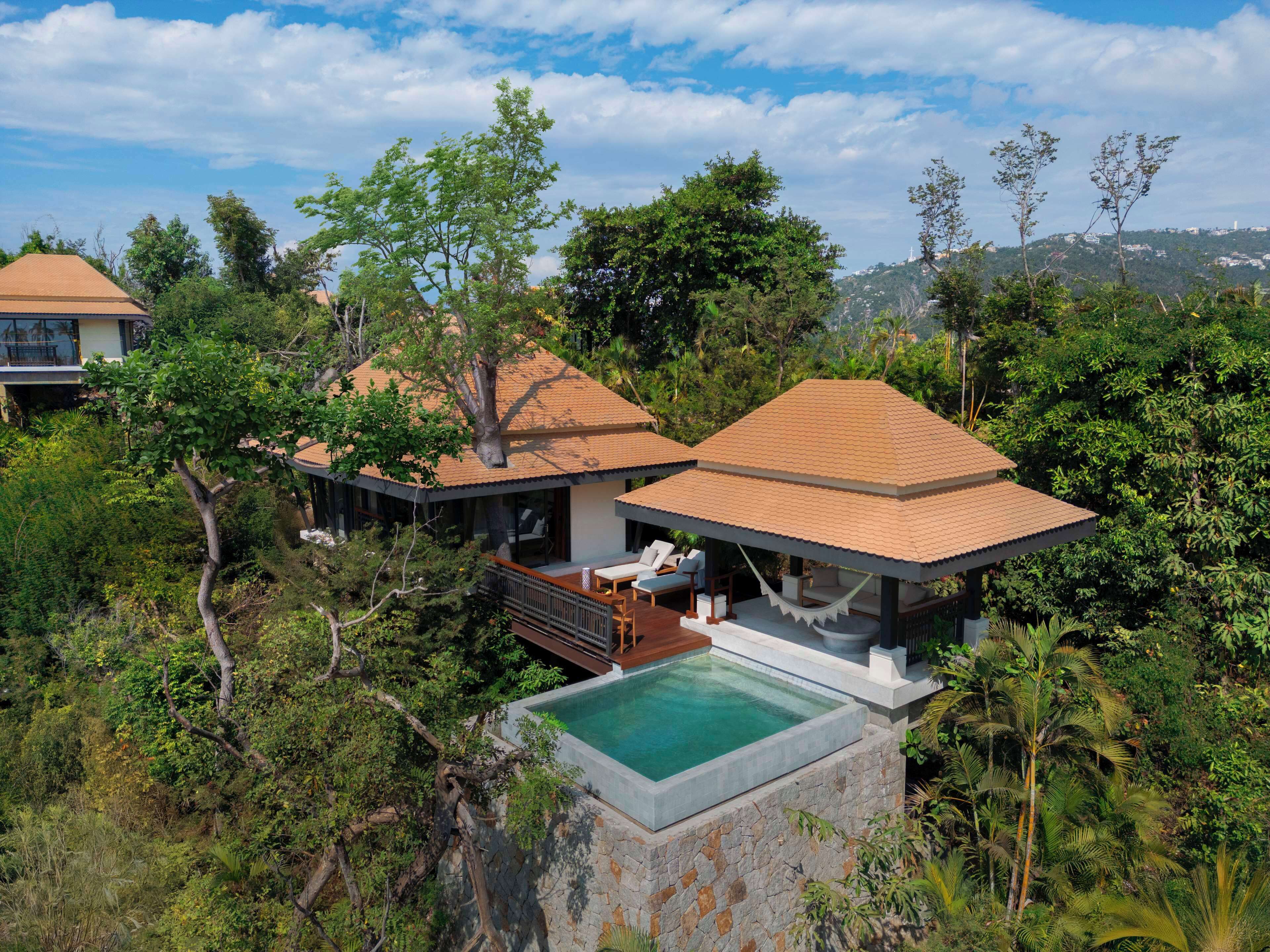 Hillside Pool Villa - King | Ropa de cama de alta calidad y minibar 