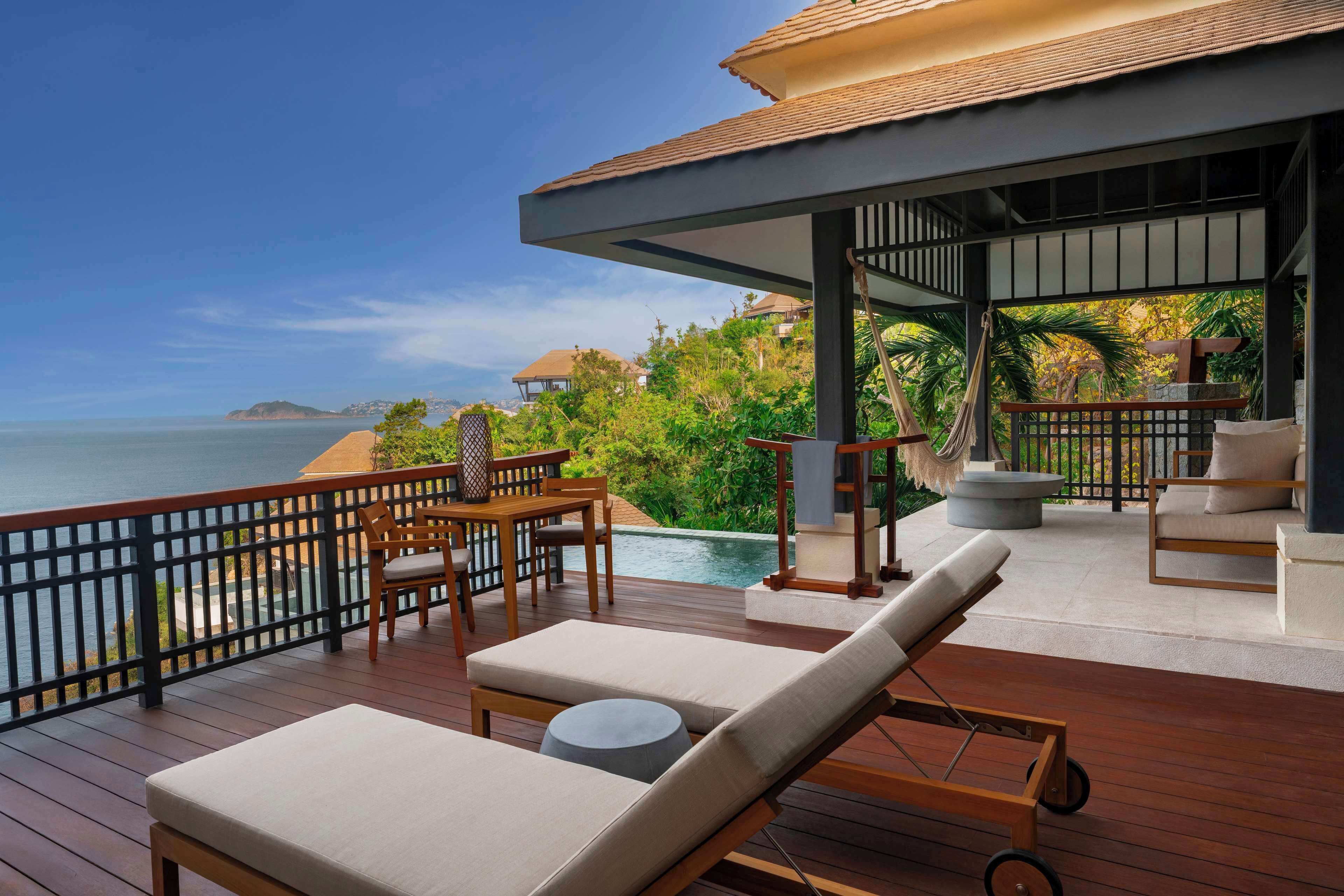 Ocean View Two-Bedroom Family Pool Villa - King + Twin | Vistas desde la habitación