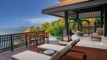 Ocean View Two-Bedroom Family Pool Villa - King + Twin | Vistas desde la habitación
