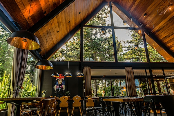 Café da manhã e jantar, culinária internacional
