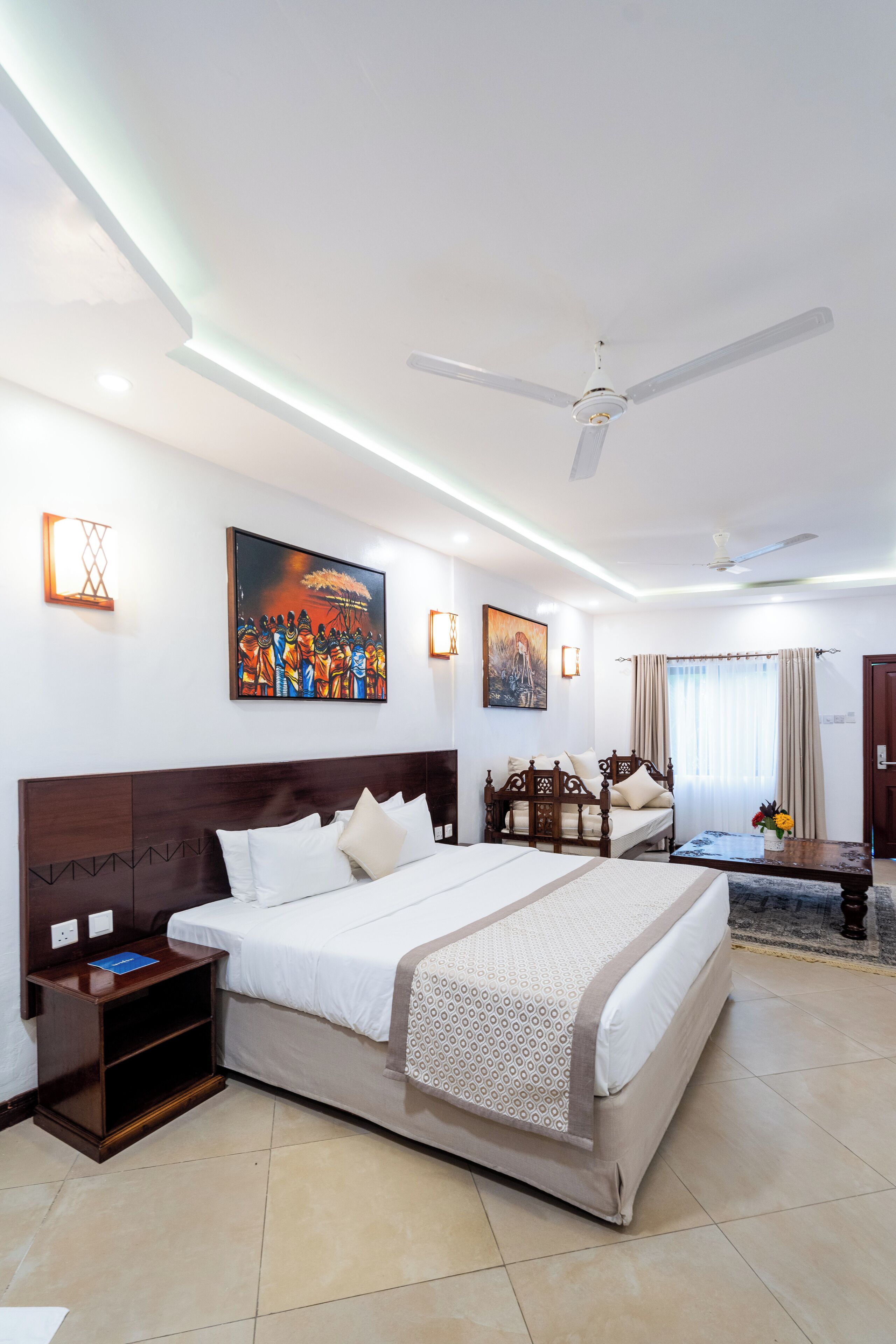 Deluxe Room | Individually decorated, individually furnished, desk, laptop workspace