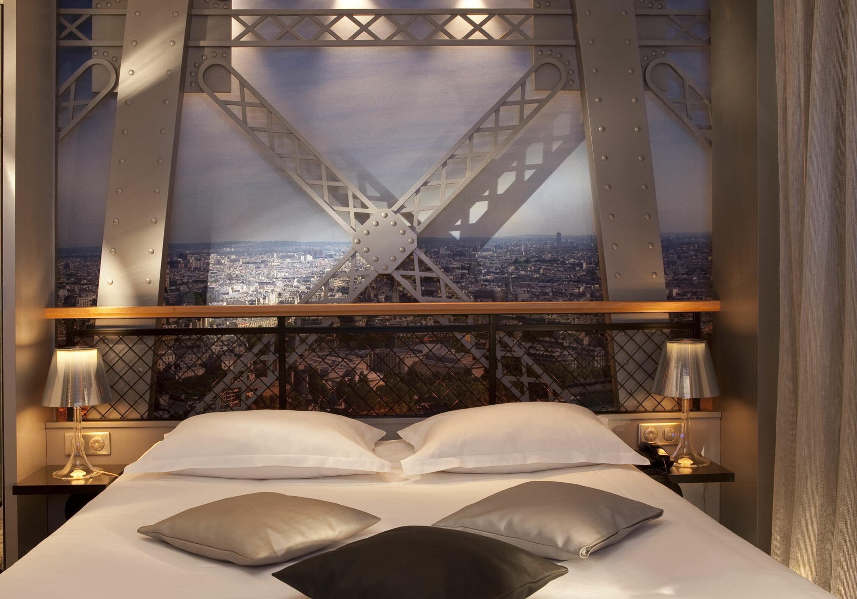 Premium bedding, in-room safe, blackout curtains, soundproofing