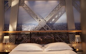 Premium bedding, in-room safe, blackout curtains, soundproofing