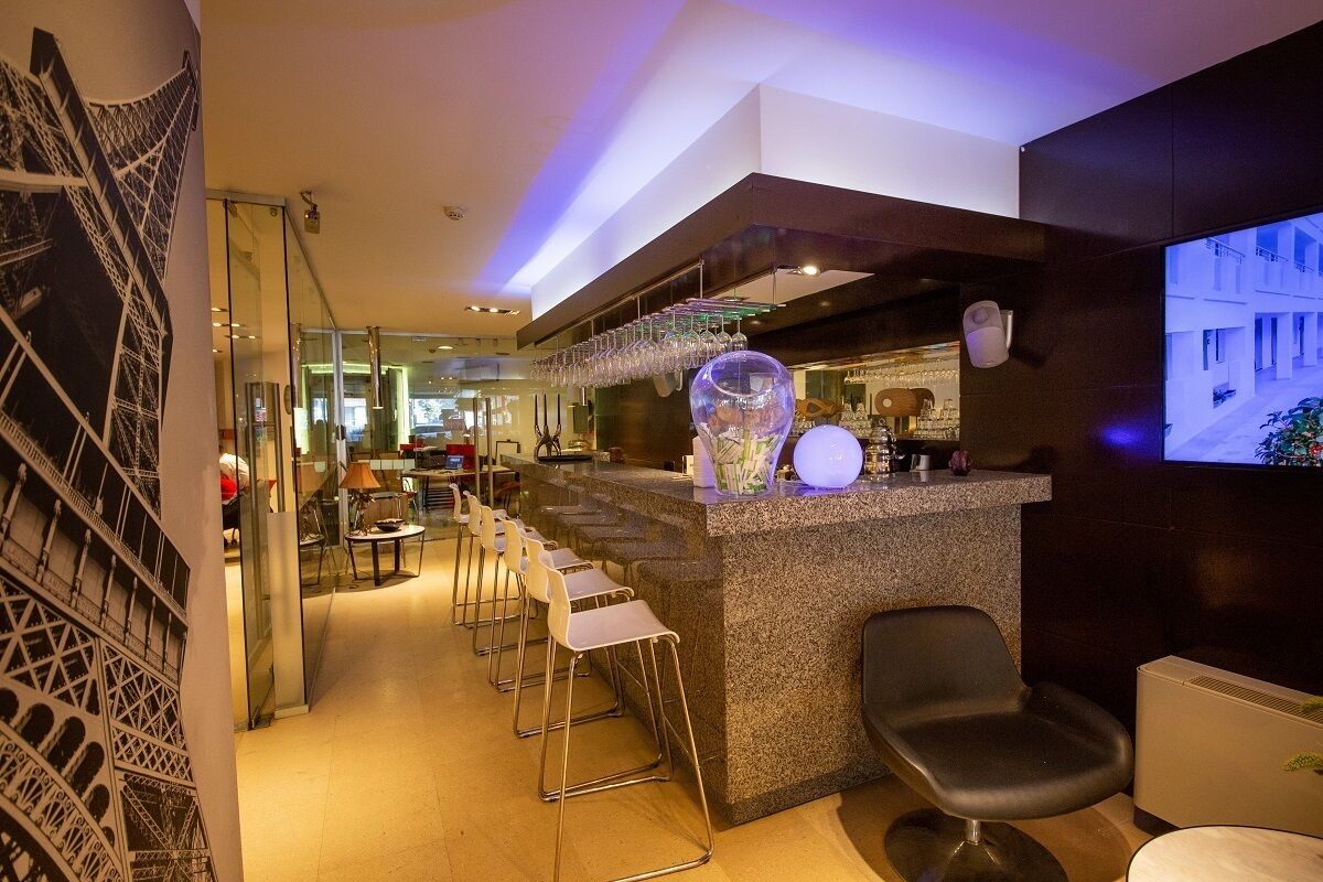 Bar (en la propiedad)