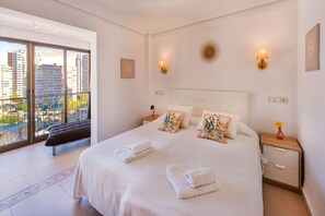 Comfort-Apartment, 2 Schlafzimmer, Küche, Strandblick | Wohnbereich