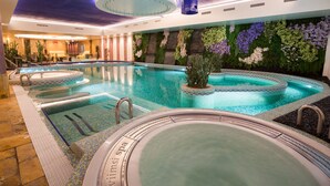 カップル用トリートメントルーム、サウナ、ホットタブ、温泉 / 鉱泉、ボディ トリートメント、泥風呂