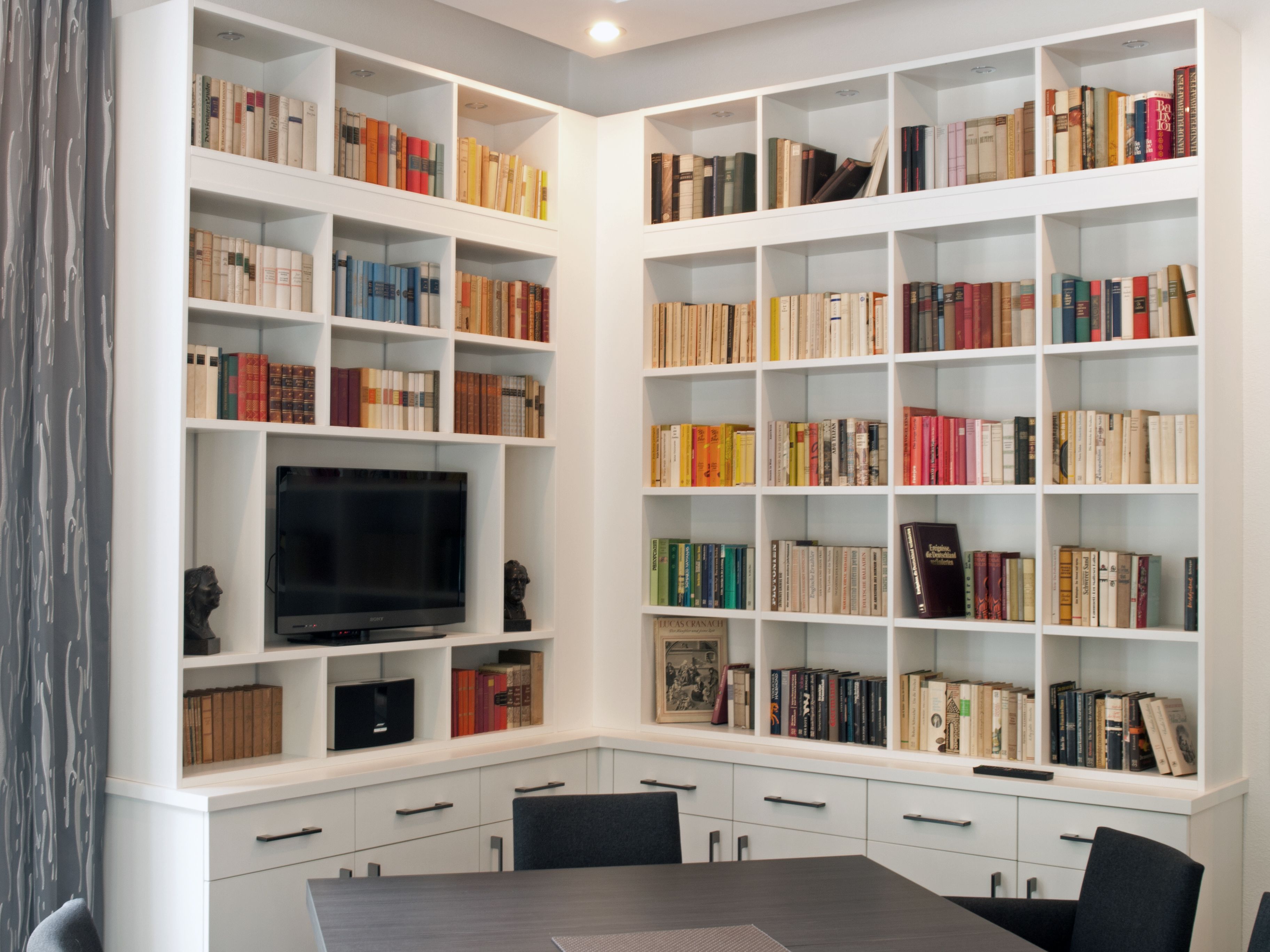 Bibliothek