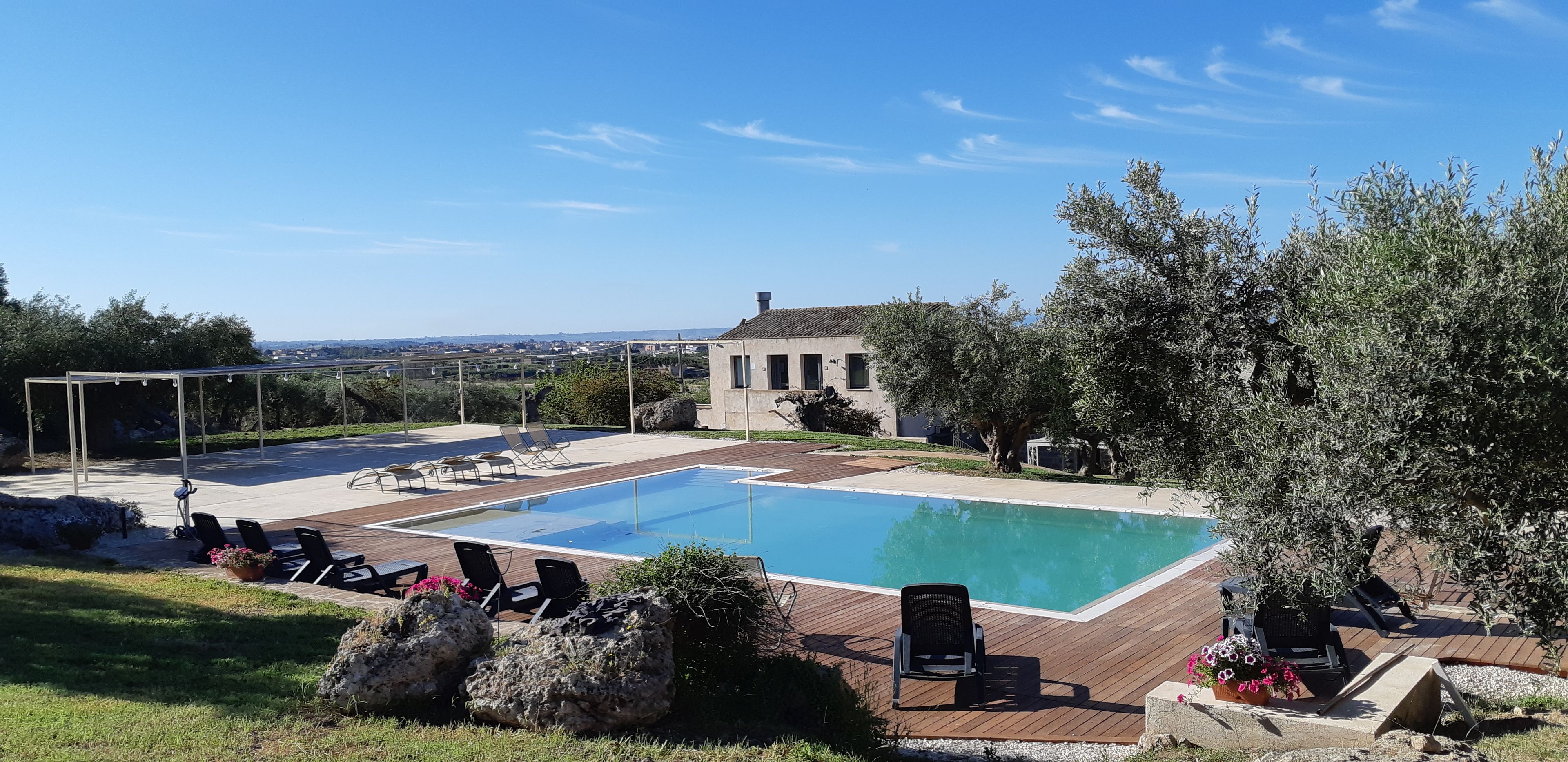 outdoor pool, pool loungers