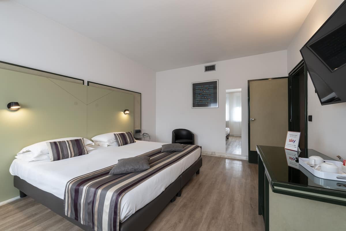 Minibar, in-room safe, desk, soundproofing