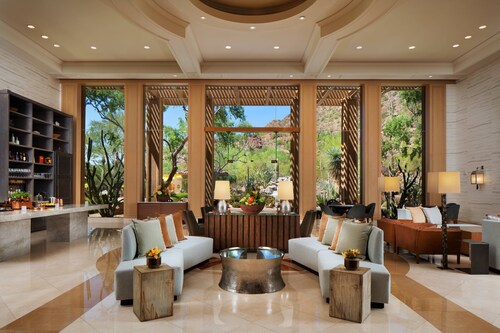The Canyon Suites at The Phoenician, Luxury Collection