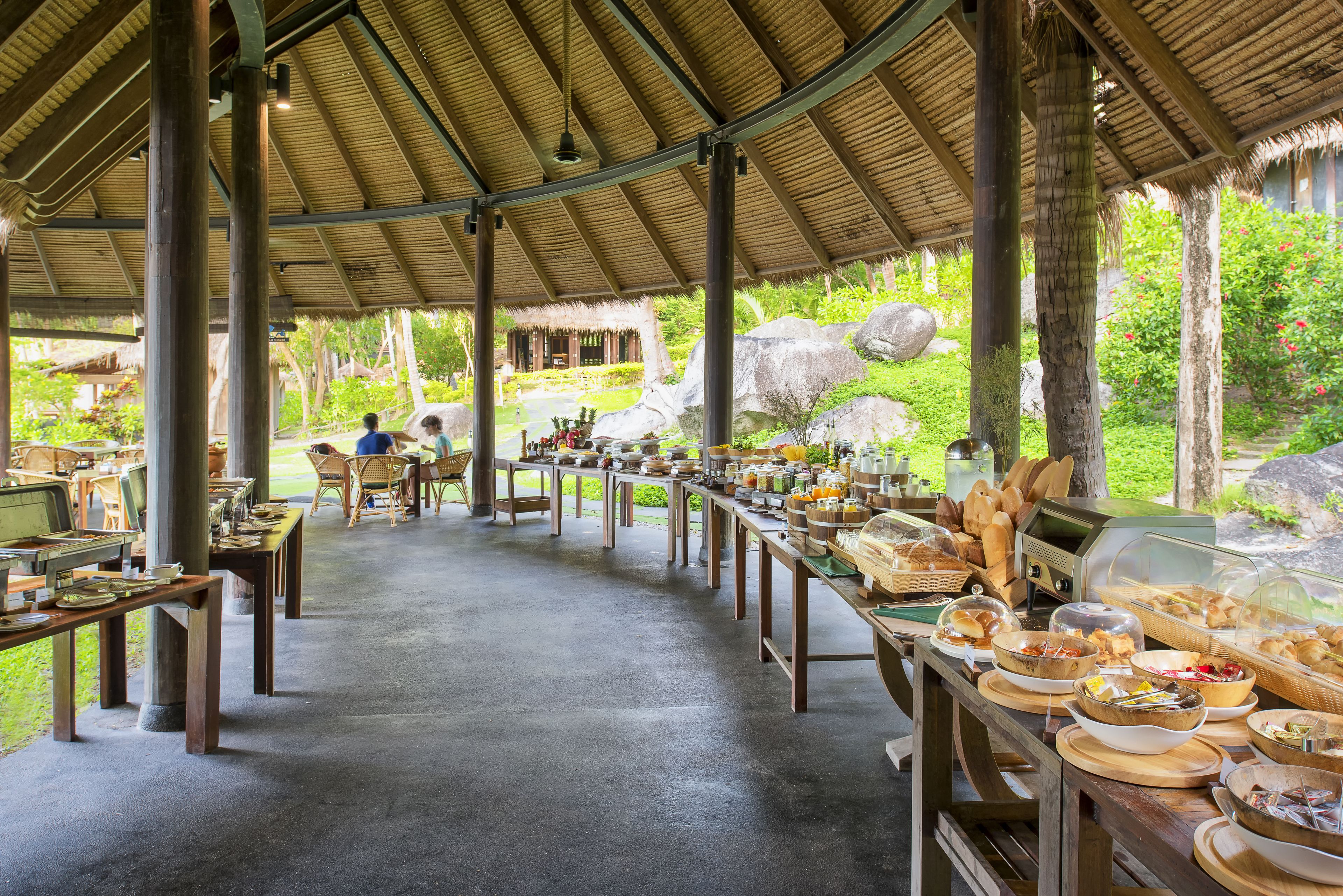 daily buffet breakfast (thb 650 per person)