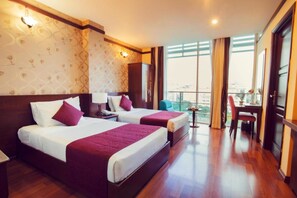 Tomannsrom – premium, parkutsikt | Sengetøy av topp kvalitet, minibar, safe på rommet og skrivebord