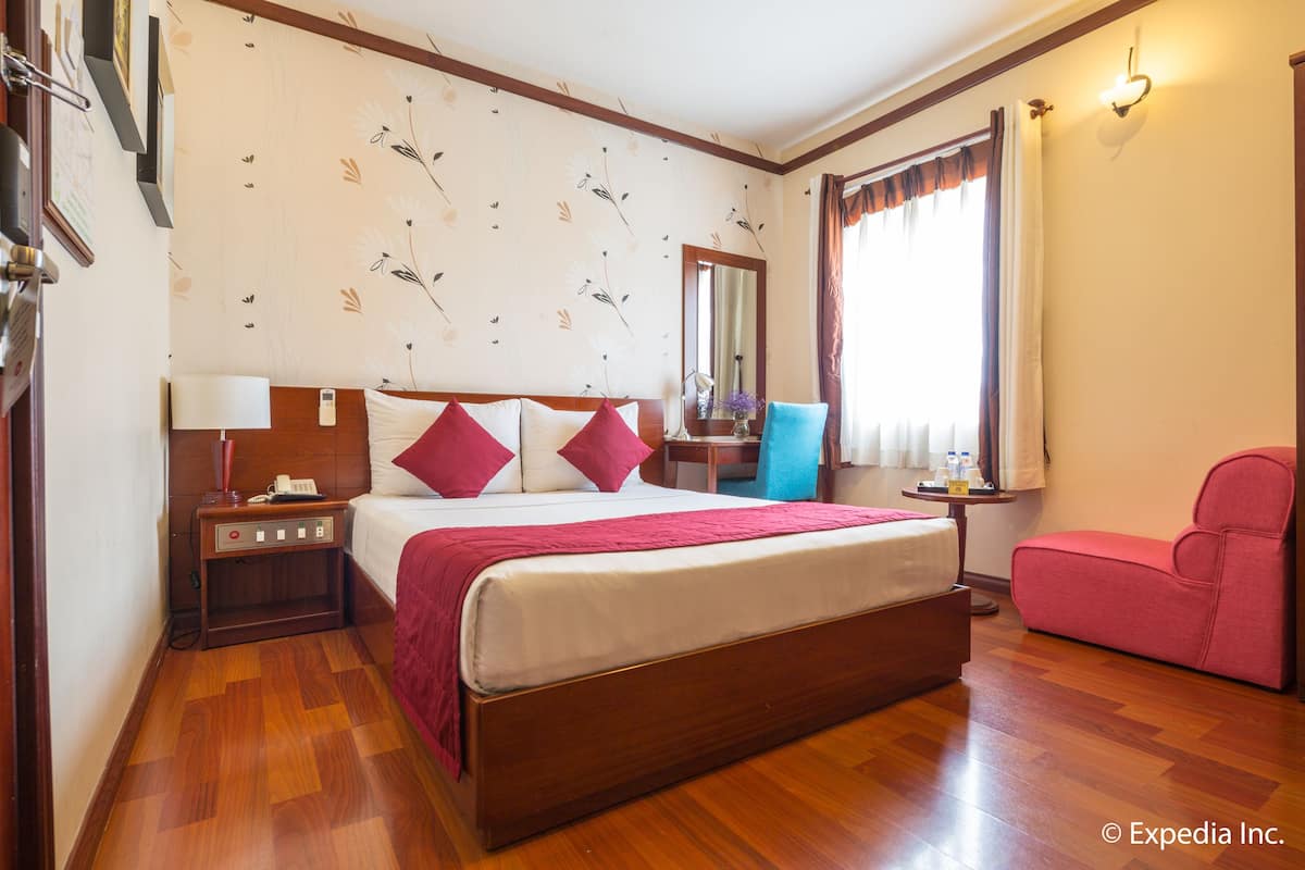 Quarto luxo, vista para a cidade | Roupas de cama premium, frigobar, cofres nos quartos, escrivaninha