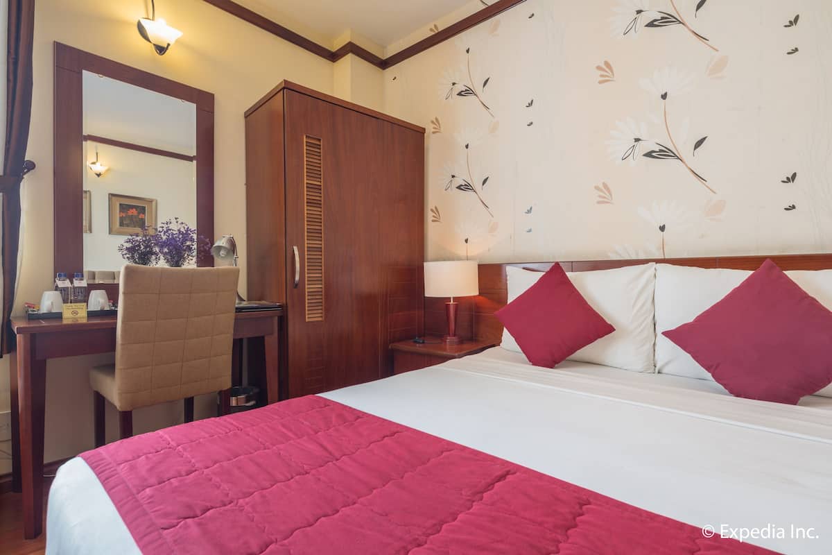 Quarto superior, 1 cama de casal | Roupas de cama premium, frigobar, cofres nos quartos, escrivaninha