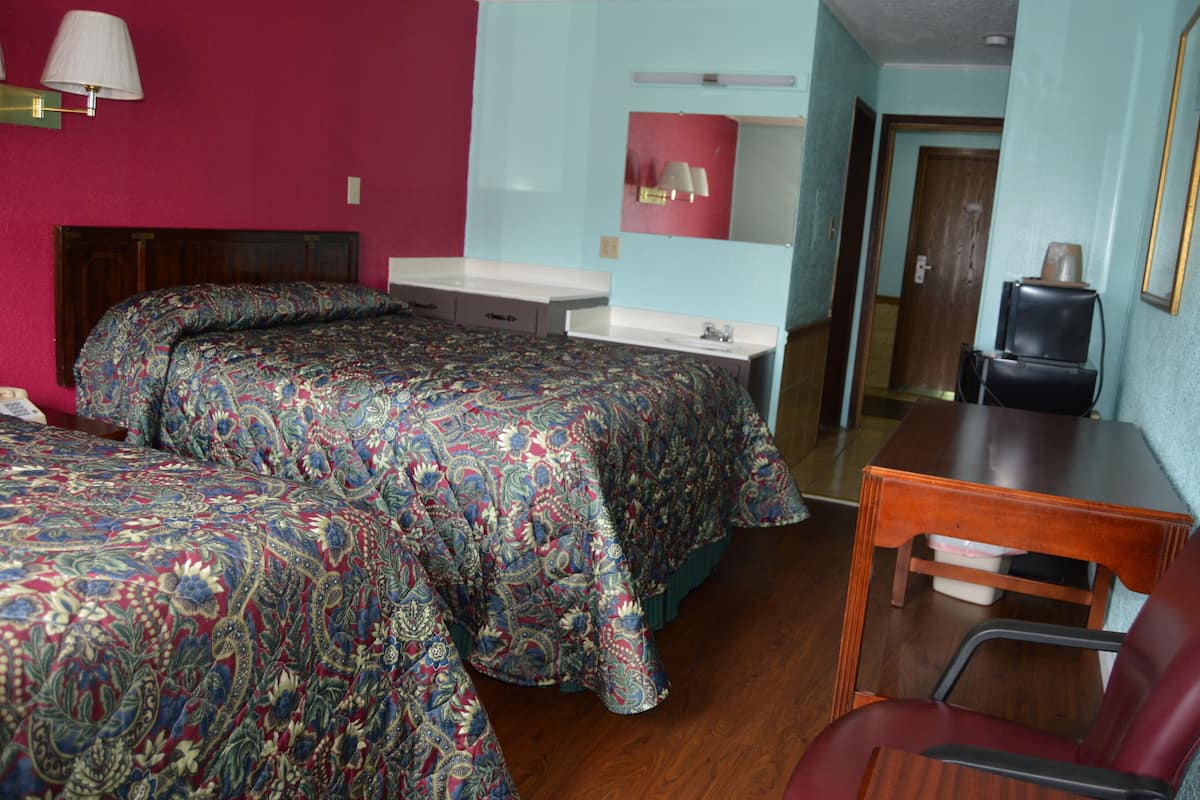 Standard Room, 2 Double Beds, Smoking