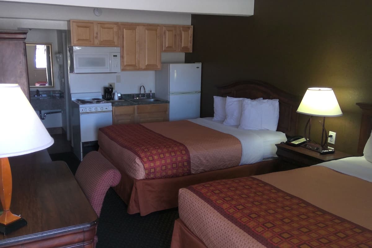 Desk, soundproofing, iron/ironing board, bed sheets
